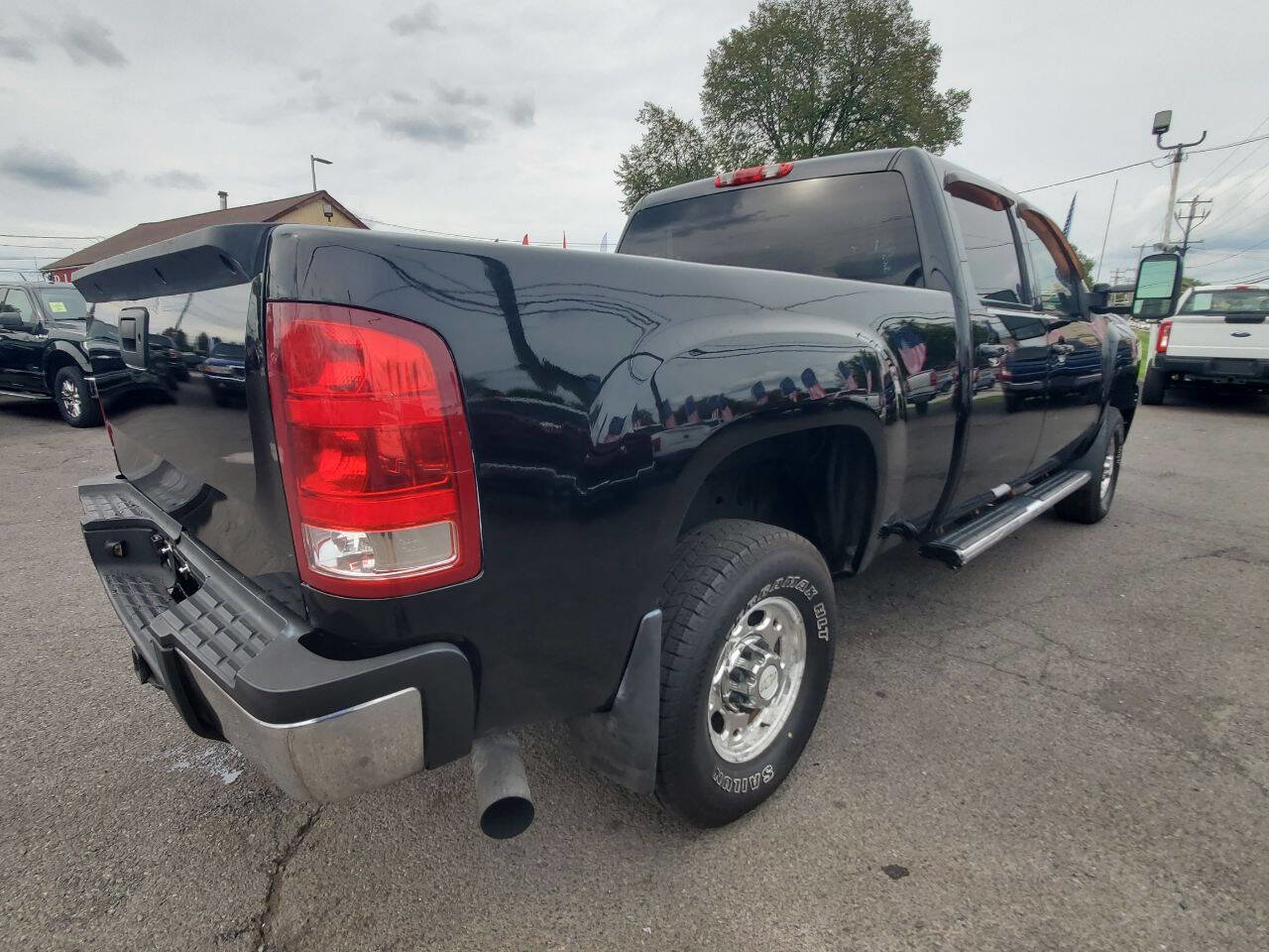 Used 2009 Chevrolet Silverado 2500 LTZ w/ Suspension Package, Off-Road image 4