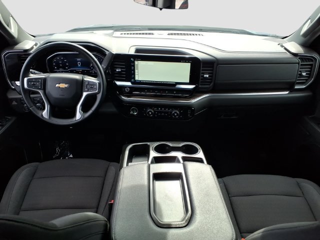 Used 2024 Chevrolet Silverado 1500 LT AWD/4WD image 17