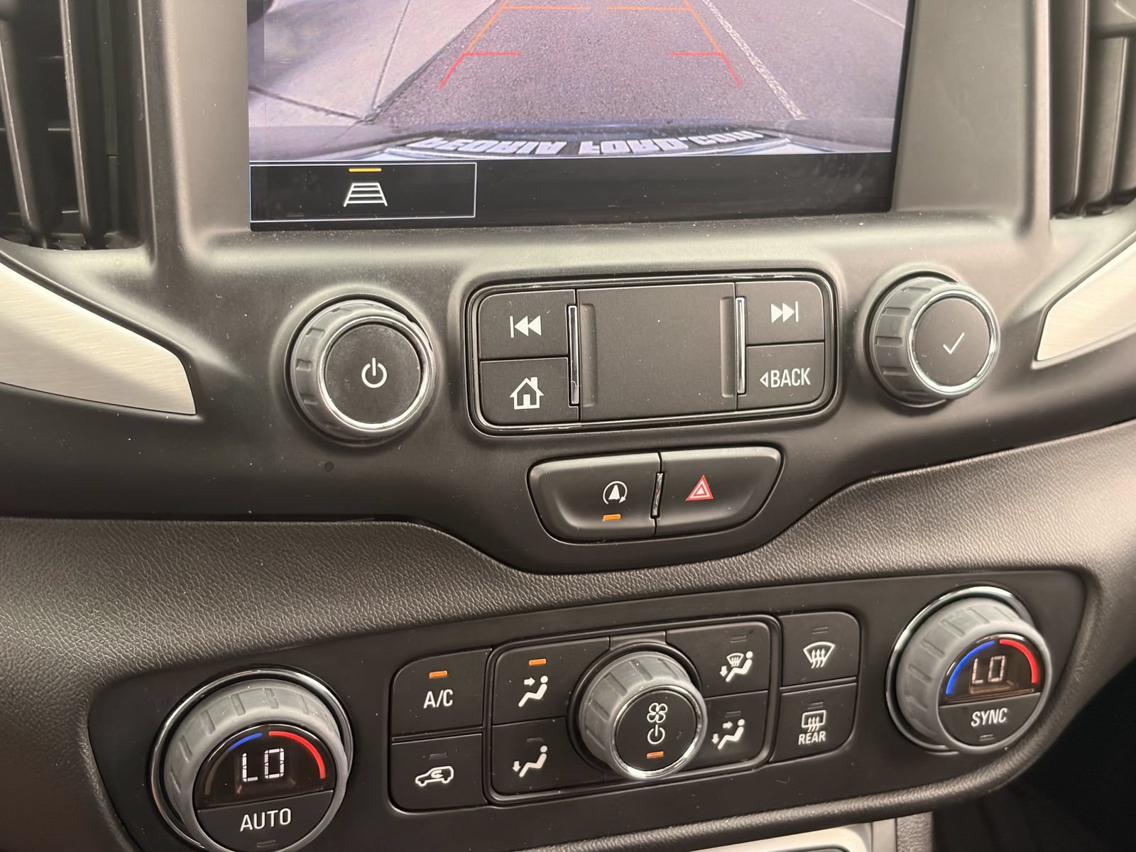 Used 2023 GMC Terrain SLT FWD image 25