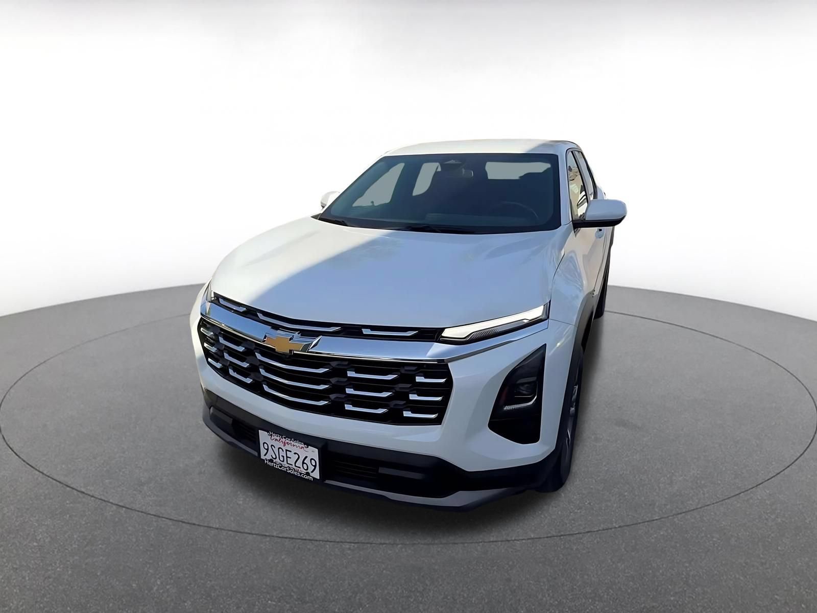 Used 2025 Chevrolet Equinox LT AWD/4WD image 7