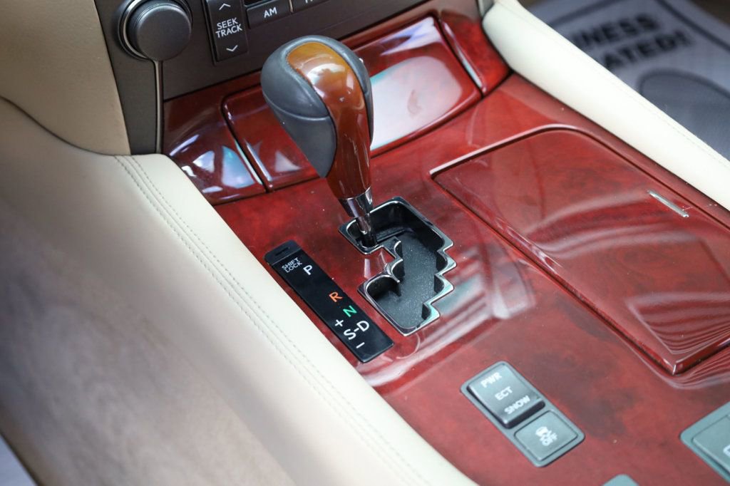 Used 2009 Lexus LS 460 image 40