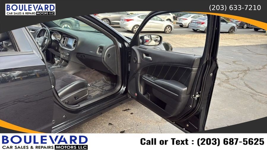 Used 2016 Dodge Charger R/T RWD image 41