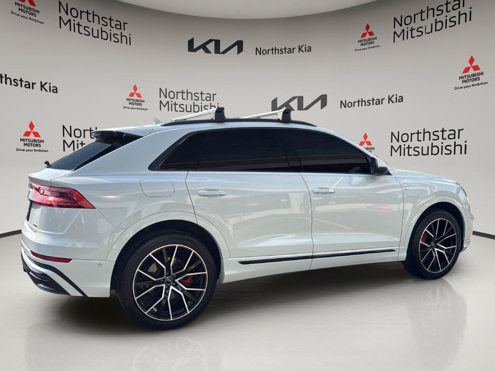 Used 2019 Audi Q8 Premium Plus w/ Premium Plus AWD/4WD image 7