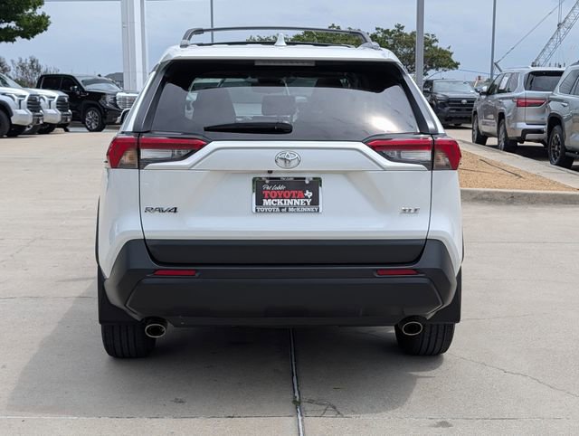 Used 2023 Toyota RAV4 XLE Premium FWD image 7