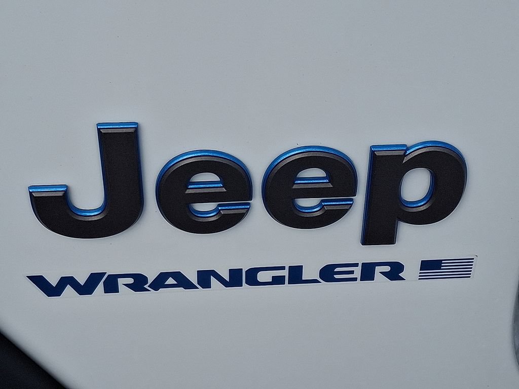 Used 2024 Jeep Wrangler Unlimited Rubicon 4xe AWD/4WD image 29