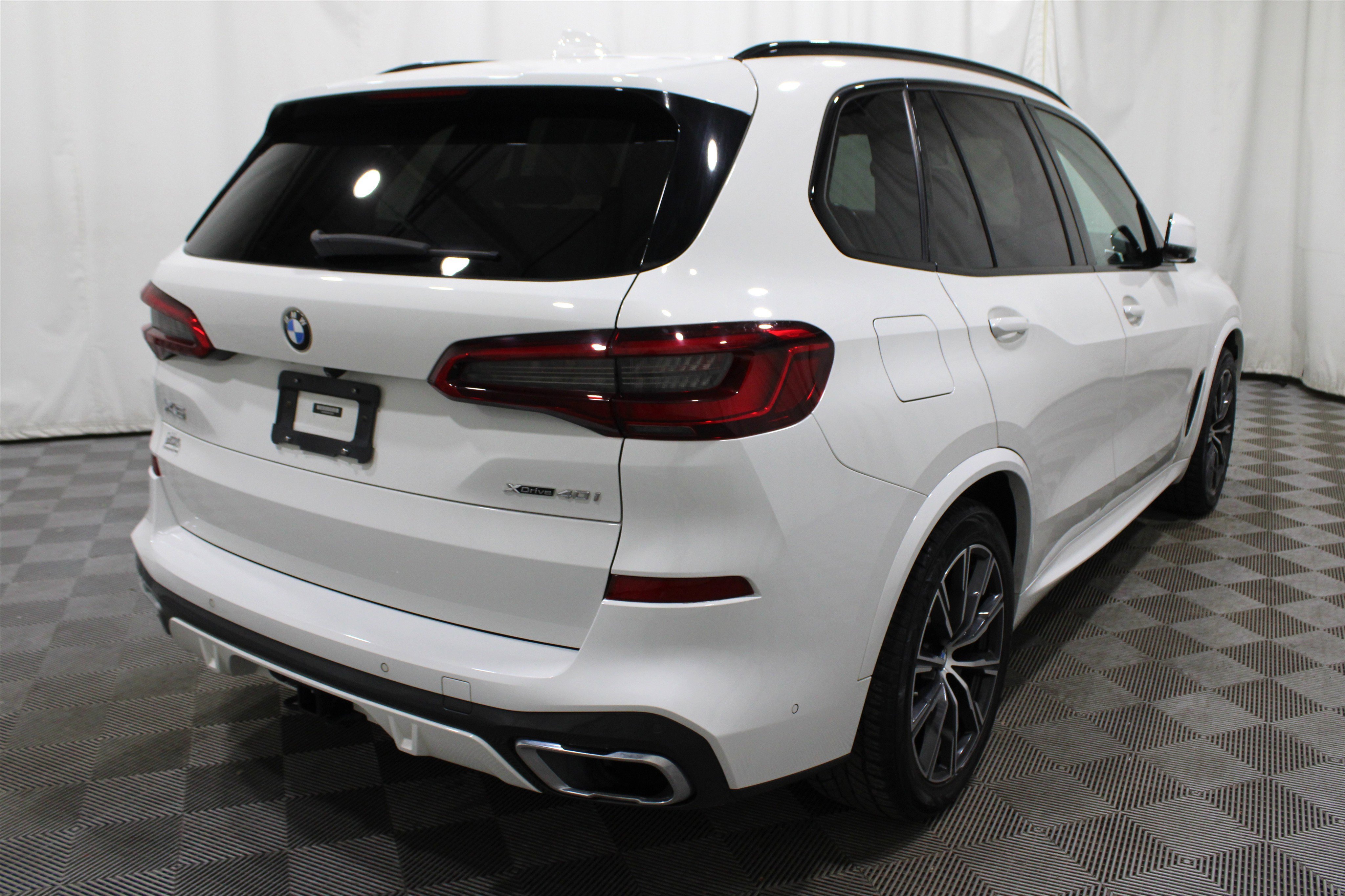 Used 2019 BMW X5 xDrive40i w/ M Sport Package image 30