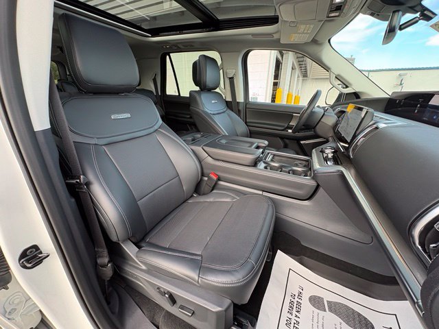 New 2027 Ford Expedition Max Platinum w/ Driver's Package AWD/4WD image 32