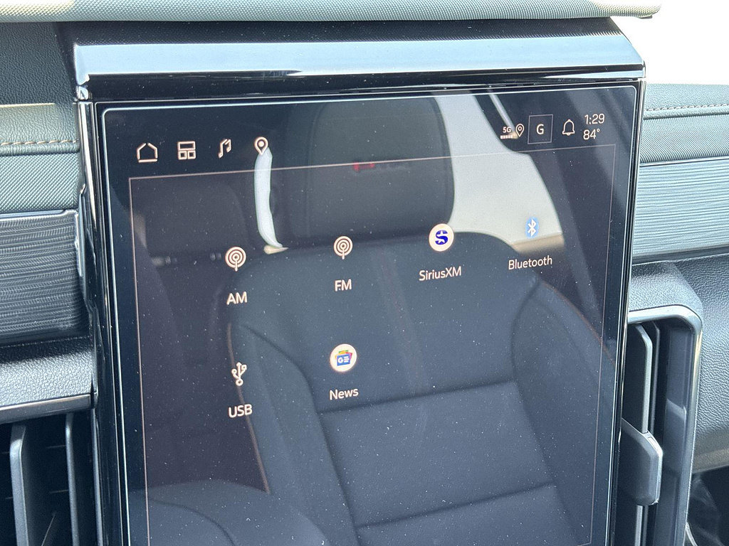 New 2026 GMC Acadia AT4 w/ Luxury Package AWD/4WD image 14