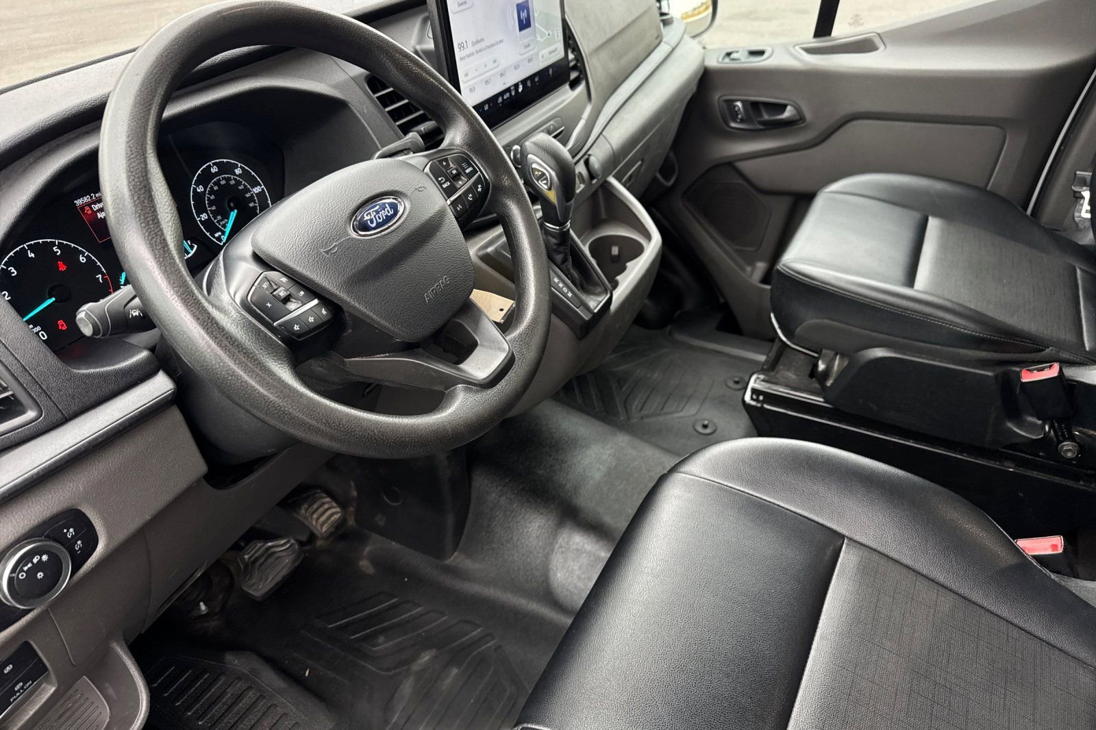 Used 2024 Ford Transit 250 148 Medium Roof w/ Exterior Upgrade Package image 10