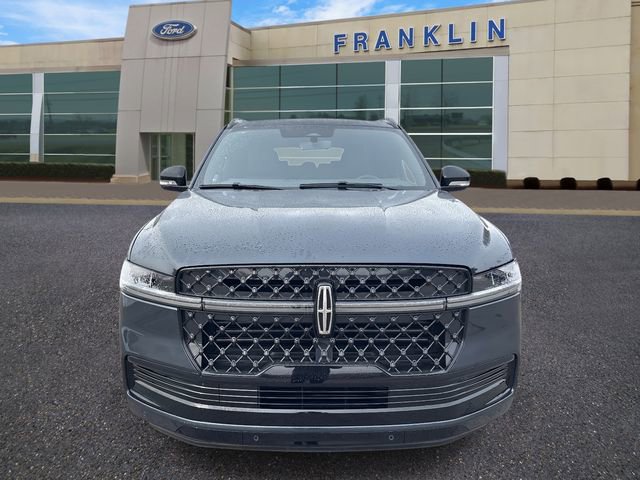 New 2026 Lincoln Navigator Reserve w/ Jet Appearance Package image 2