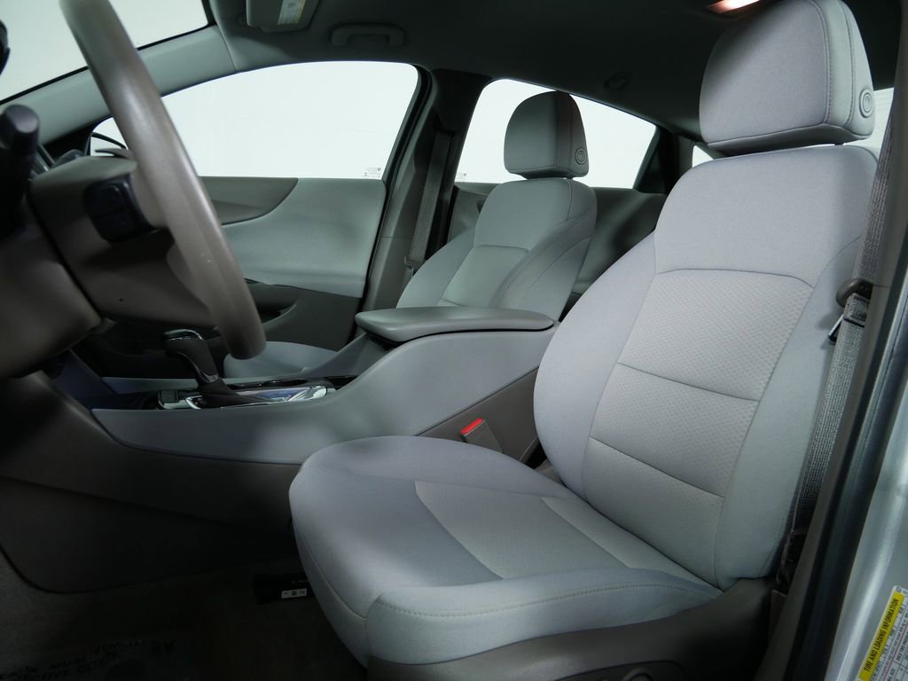 Used 2017 Chevrolet Malibu LS FWD image 15