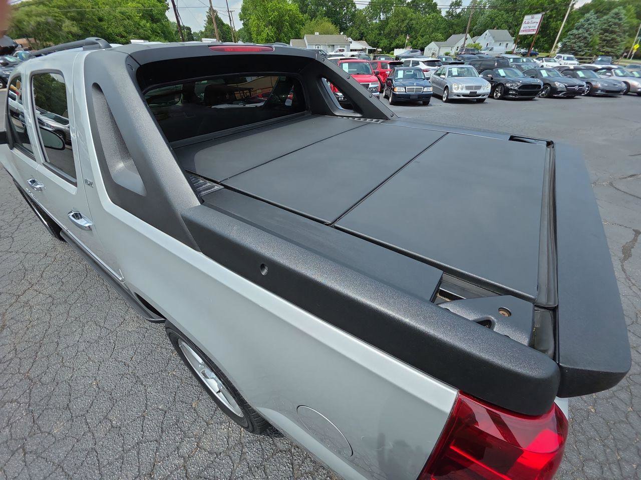 Used 2010 Chevrolet Avalanche LTZ AWD/4WD image 29