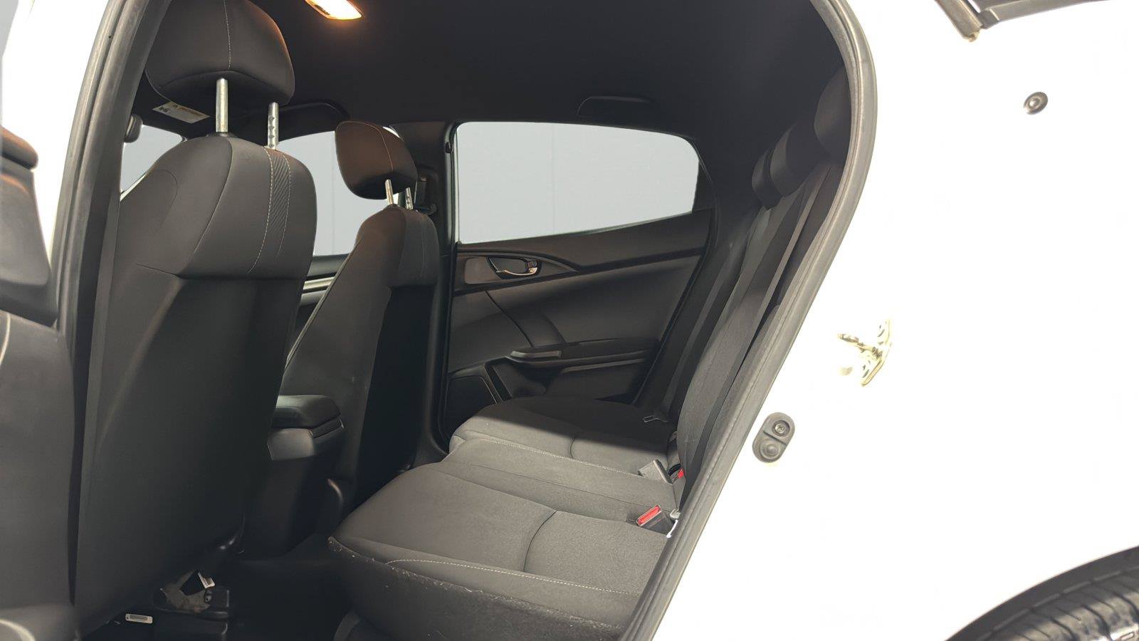 Used 2018 Honda Civic Sport image 11