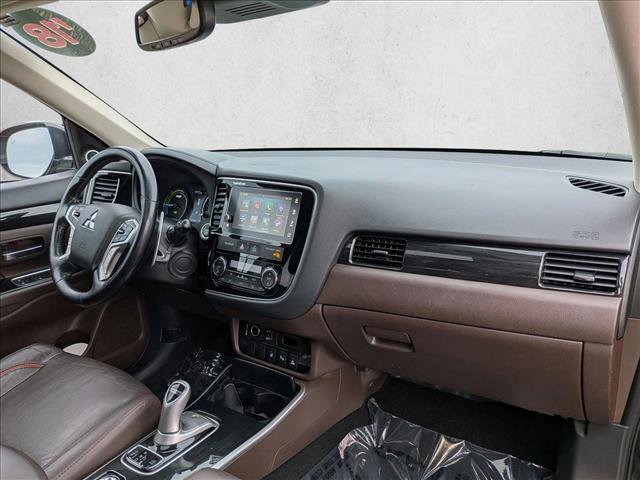 Used 2018 Mitsubishi Outlander SEL image 23