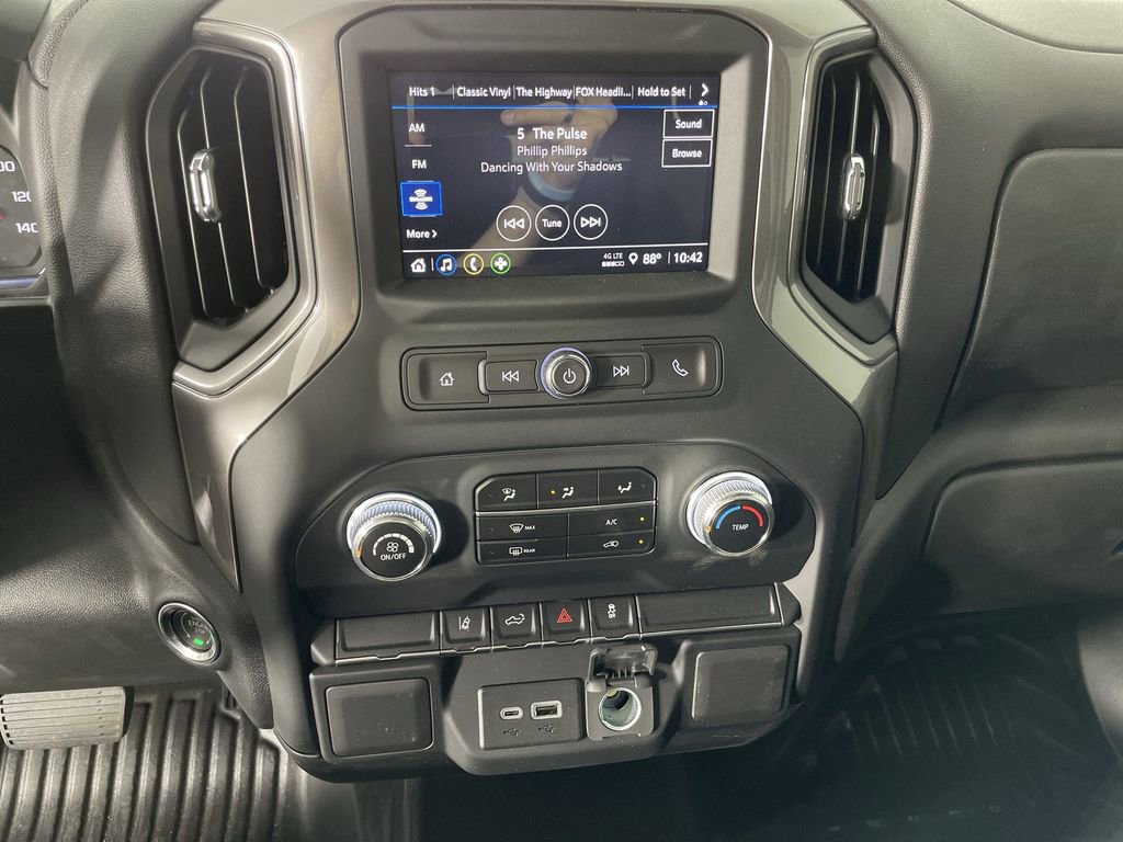 Used 2024 GMC Sierra 2500 Pro w/ Convenience Package image 17