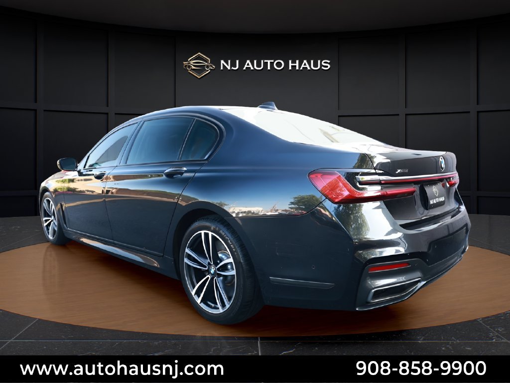 Used 2020 BMW 750i xDrive w/ Executive Package AWD/4WD image 5