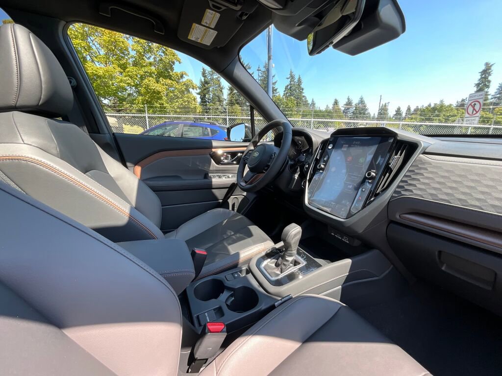 Used 2025 Subaru Forester Sport image 18