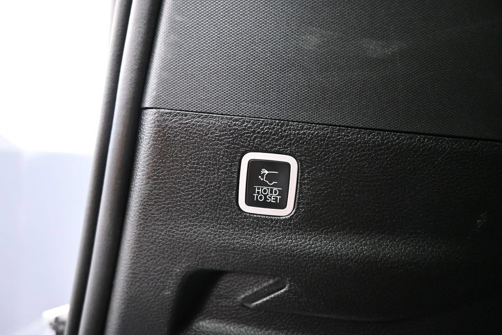 Used 2024 Jeep Grand Wagoneer L 4WD image 35