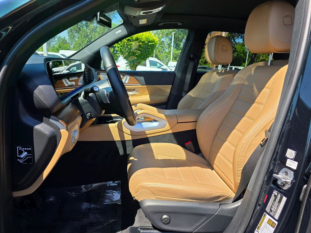 Used 2024 Mercedes-Benz GLE 350 4MATIC w/ Driver Assistance Package image 13