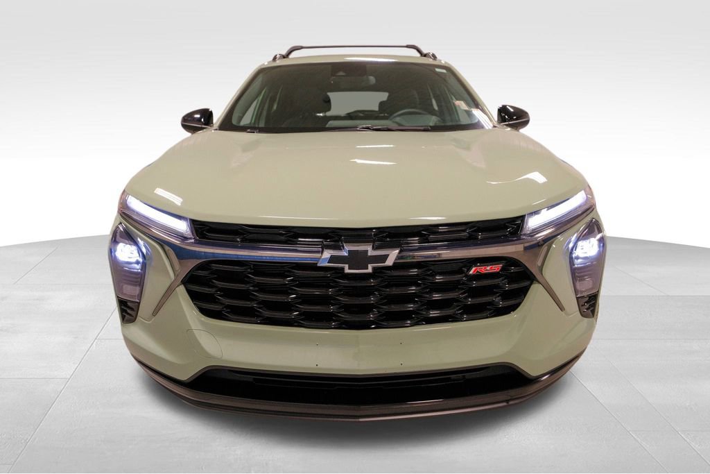 Used 2024 Chevrolet Trax RS w/ Sunroof Package image 13