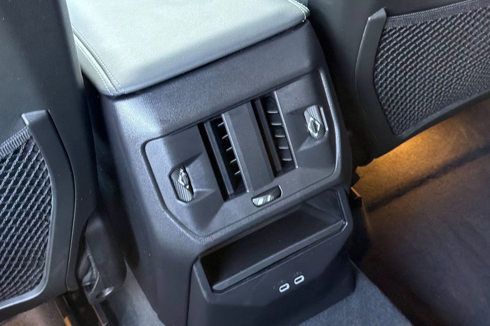 Used 2025 BMW X3 xDrive30i w/ Premium Package image 16