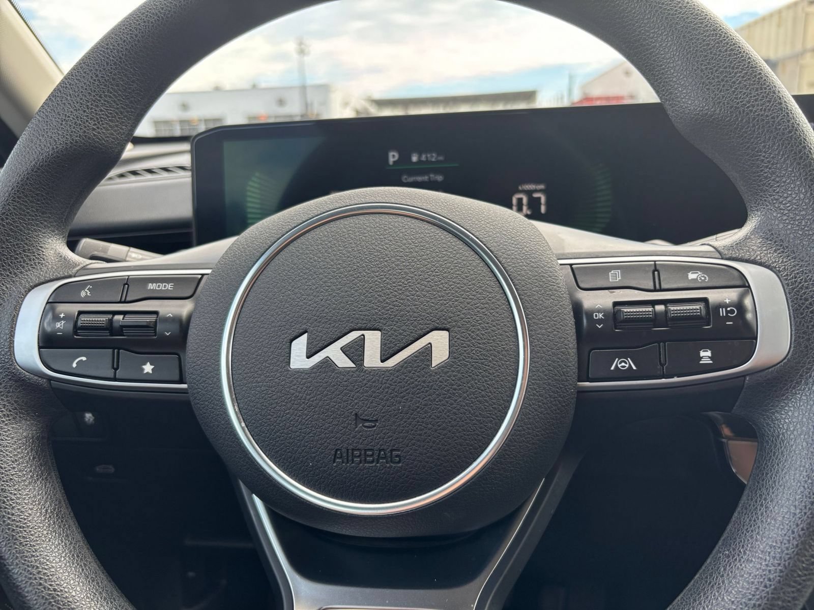 Used 2025 Kia K5 LXS FWD image 31