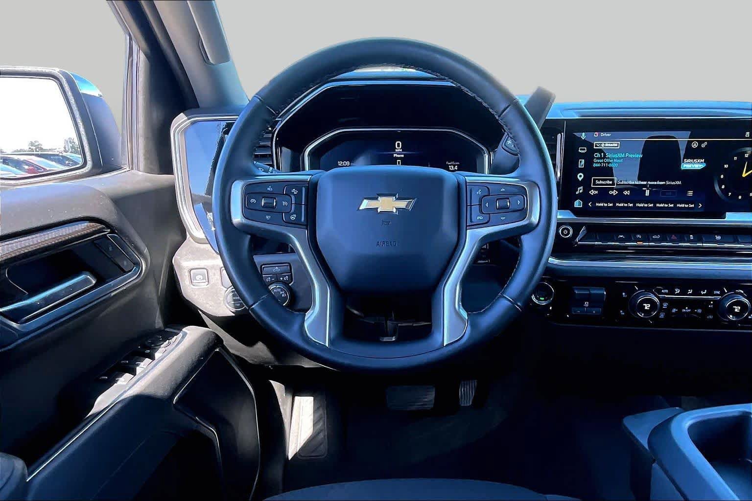 Used 2026 Chevrolet Silverado 1500 LT RWD image 6