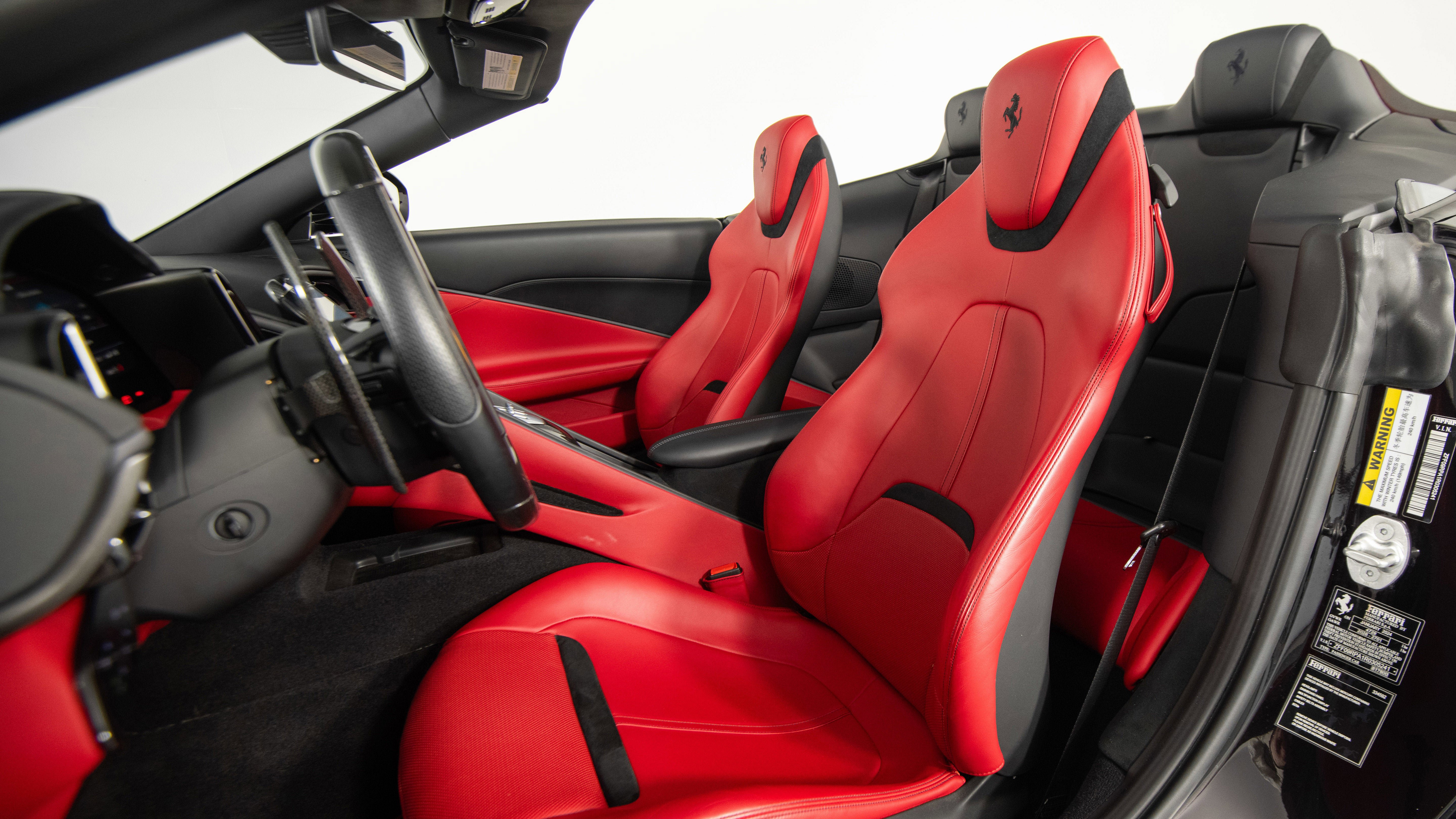 Certified 2024 Ferrari Roma Spider RWD image 36
