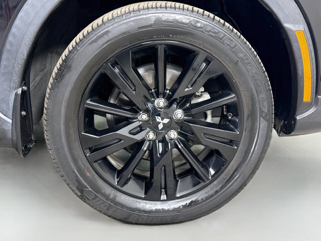 Used 2024 Mitsubishi Eclipse Cross LE AWD/4WD image 31