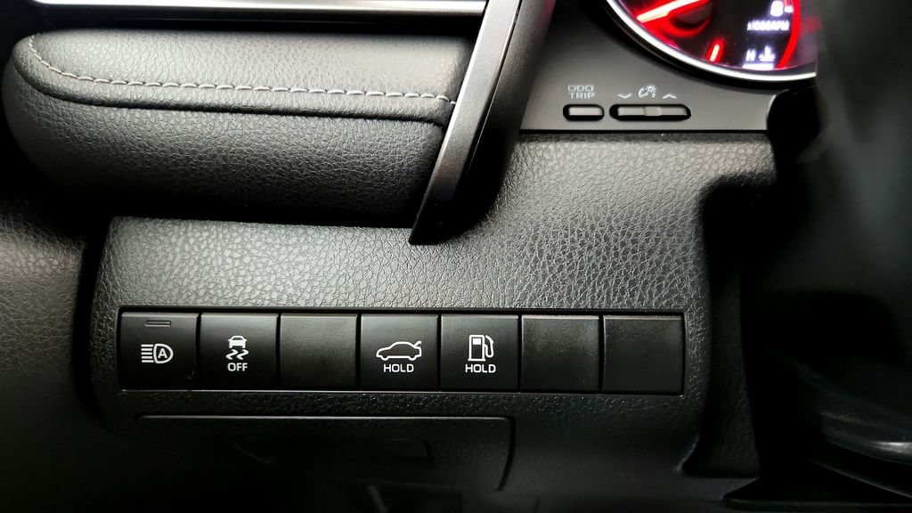 Used 2019 Toyota Camry XSE w/ Navigation Package FWD image 34