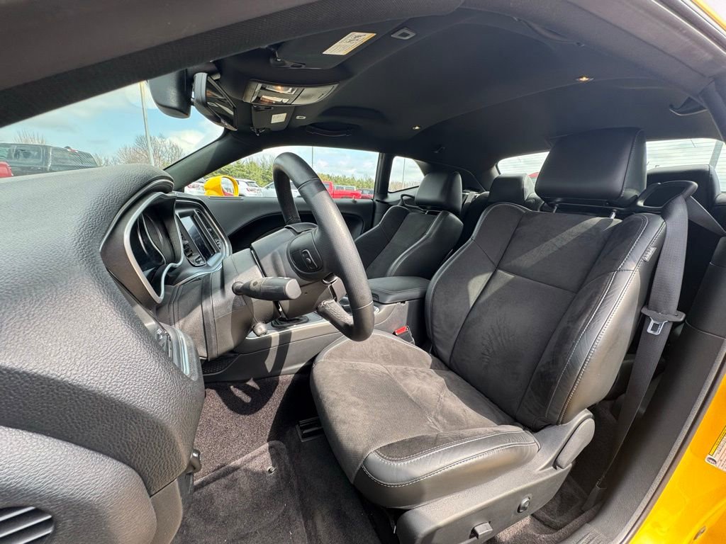 Used 2018 Dodge Challenger R/T Plus image 15