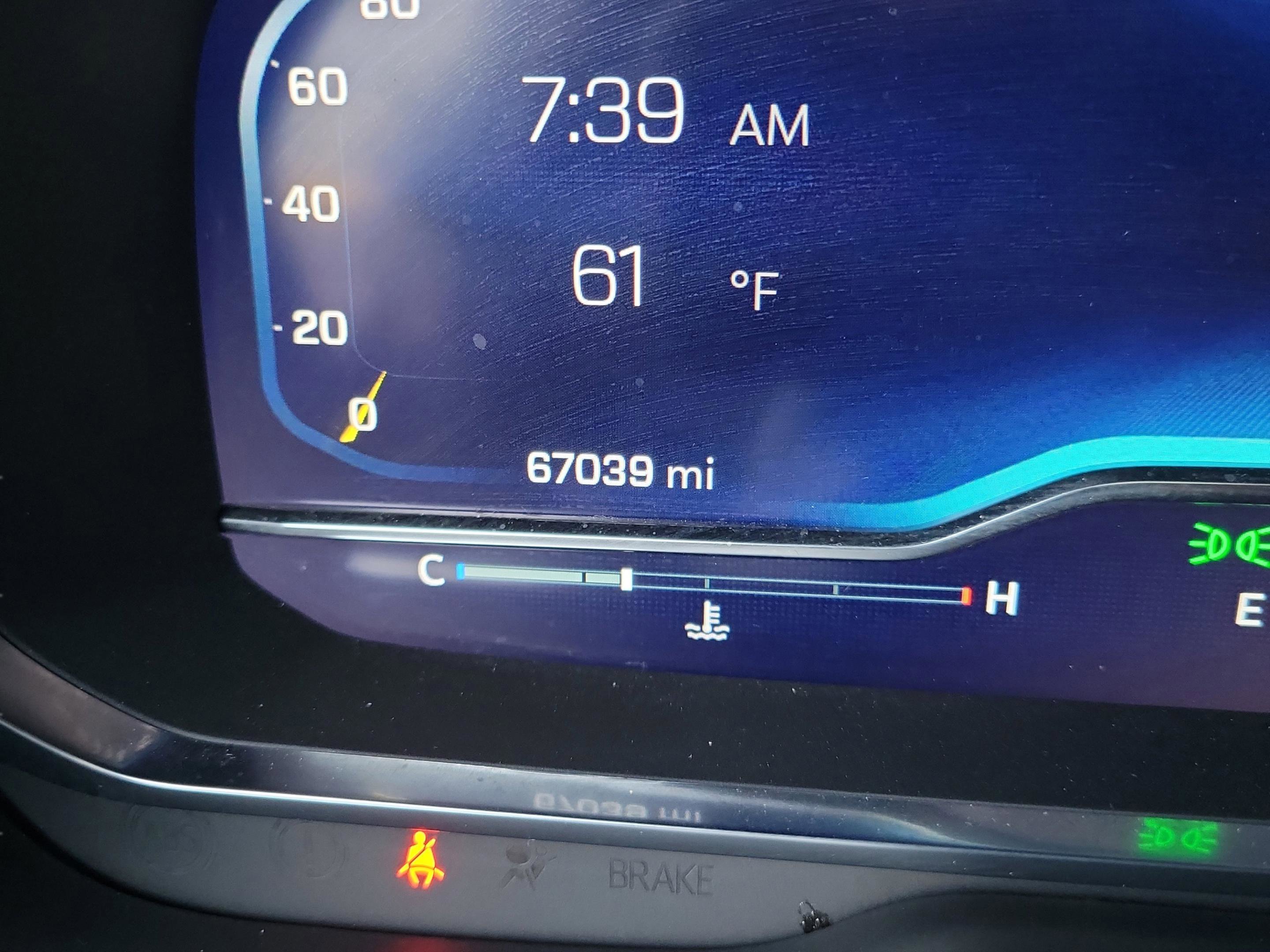 Used 2024 Chevrolet Suburban LT image 29