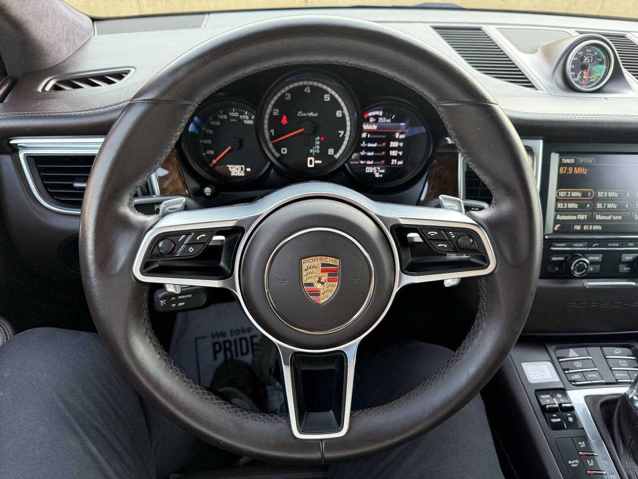 Used 2015 Porsche Macan Turbo AWD/4WD image 23