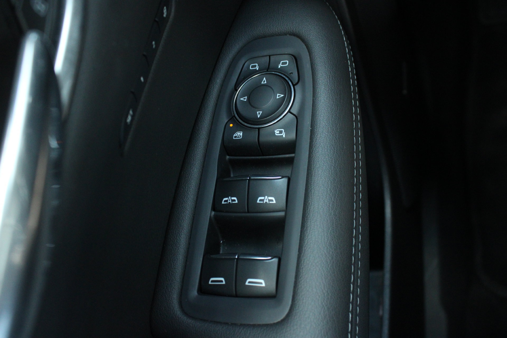 Used 2024 Cadillac XT6 Luxury AWD/4WD image 27