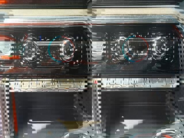 New 2025 GMC Sierra 2500 Denali Ultimate w/ Snow Plow Prep/Camper Package image 19