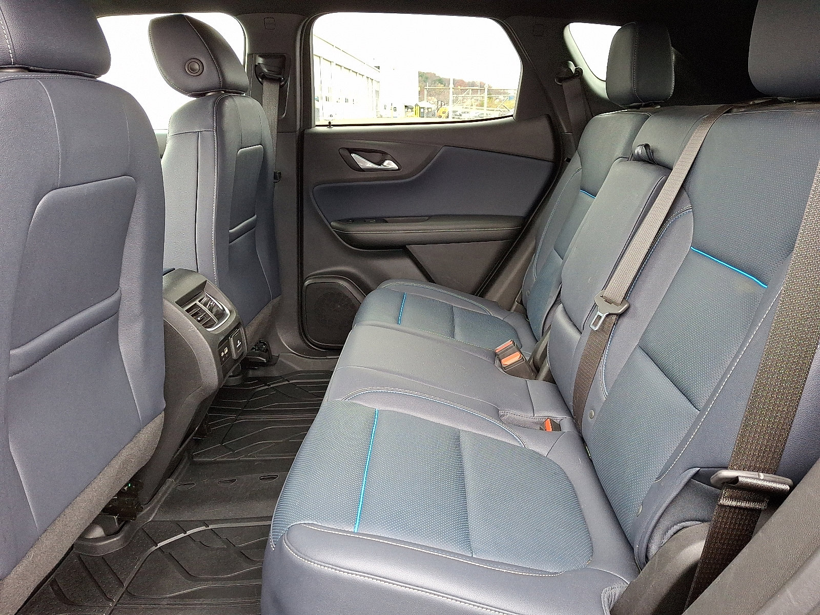 Used 2023 Chevrolet Blazer RS w/ Enhanced Convenience Package image 10