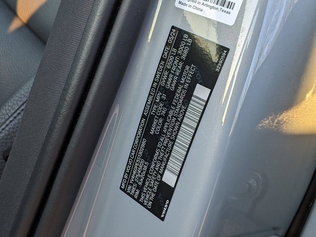 Certified 2025 Volvo XC90 T8 Plus w/ Protection Package Premier image 30