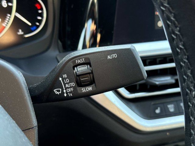 Used 2020 BMW 330i xDrive Sedan w/ Convenience Package AWD/4WD image 26