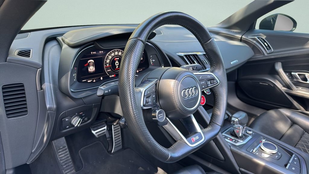 Used 2018 Audi R8 V10 image 4
