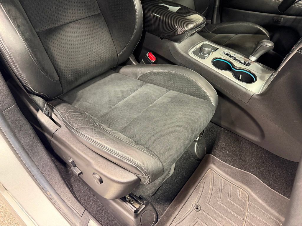 Used 2012 Jeep Grand Cherokee SRT8 w/ Luxury Group II image 27