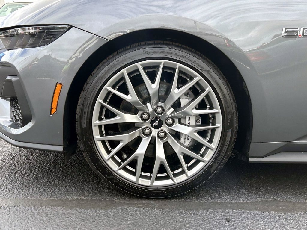 Used 2026 Ford Mustang GT Premium RWD image 9