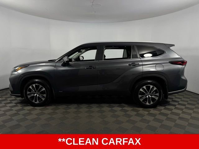 Used 2025 Toyota Highlander XLE image 5