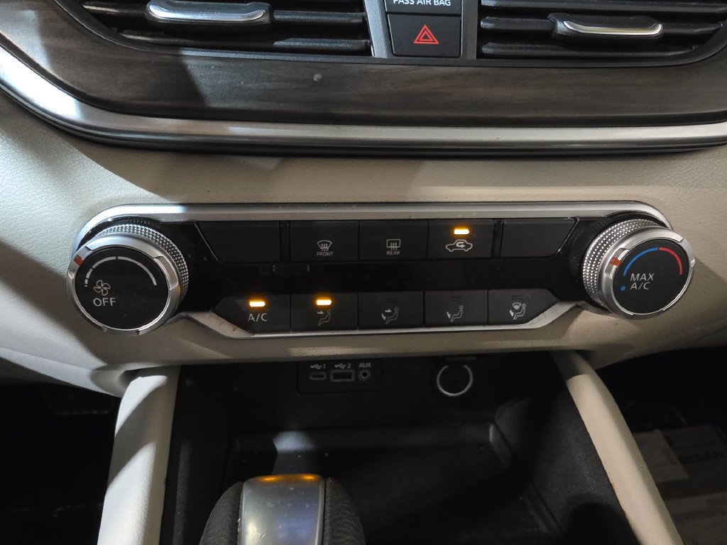 Used 2025 Nissan Altima 2.5 SV FWD image 16