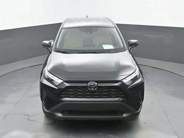 Used 2025 Toyota RAV4 LE AWD/4WD image 28