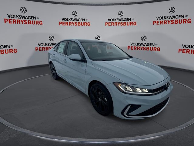 New 2026 Volkswagen Jetta SE image 2