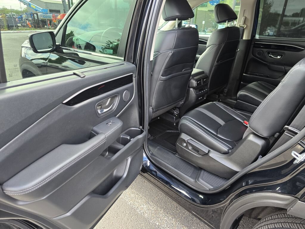 Certified 2023 Honda Pilot EX-L image 11