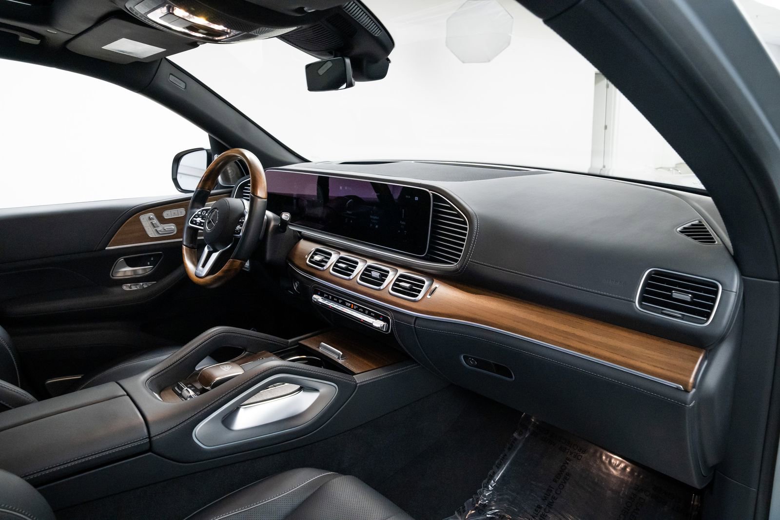 Used 2022 Mercedes-Benz Maybach GLS 600 4MATIC image 30