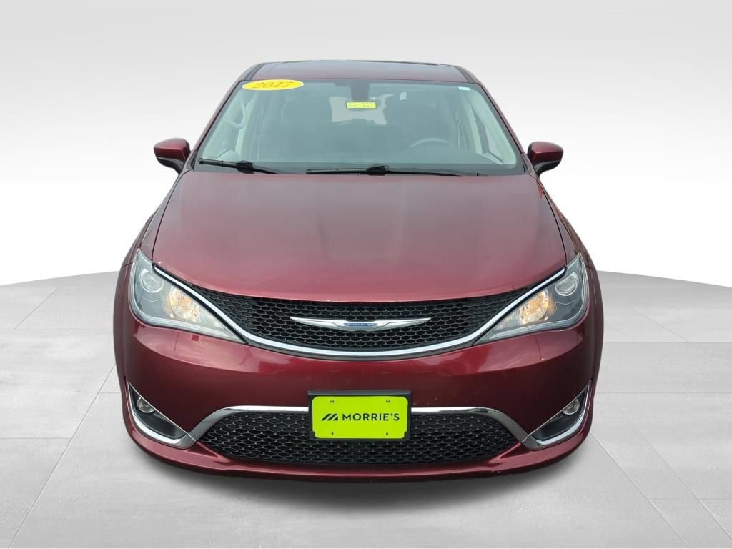 Used 2017 Chrysler Pacifica Touring Plus FWD image 2