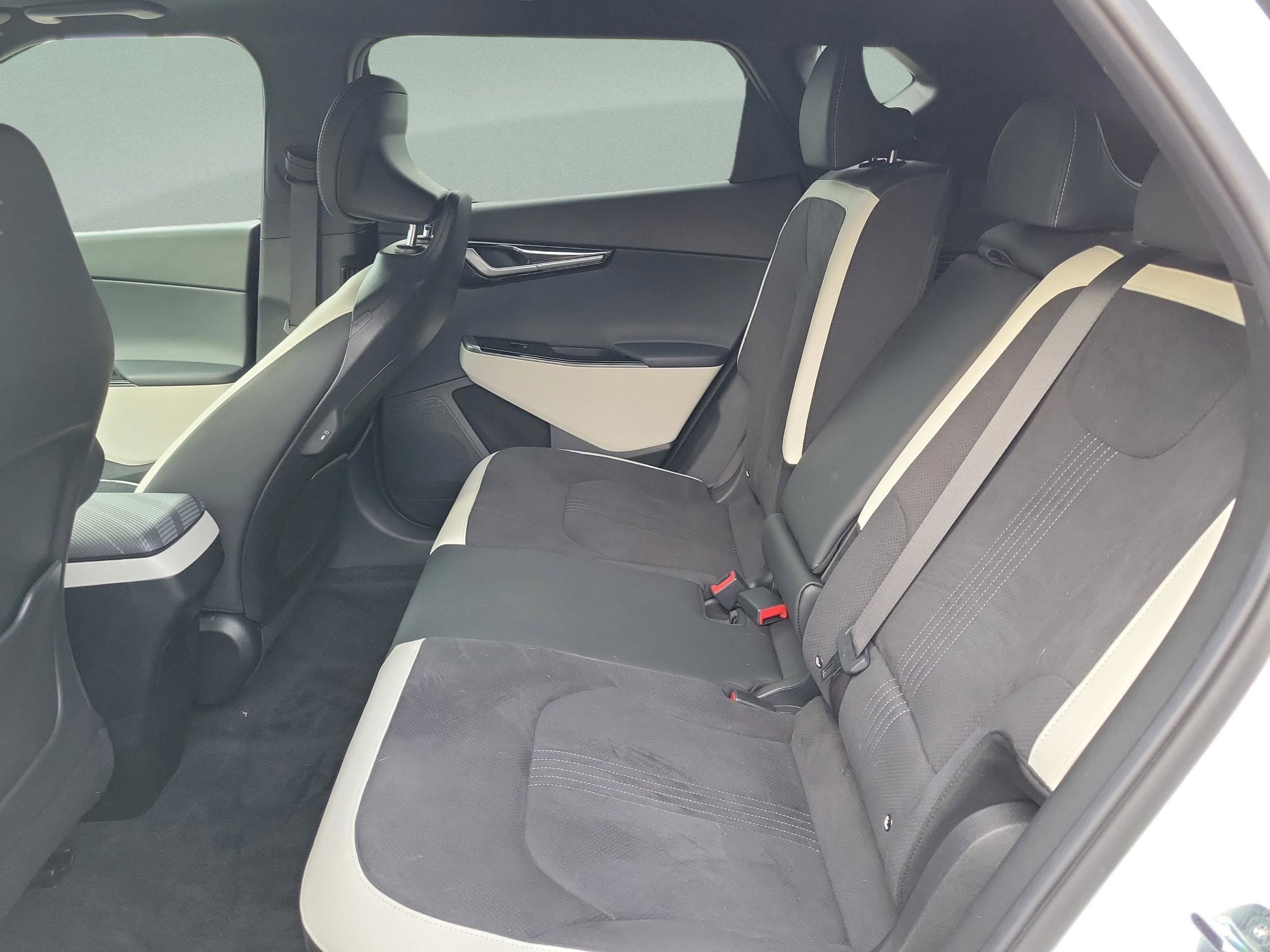 Certified 2024 Kia EV6 GT-Line RWD image 7
