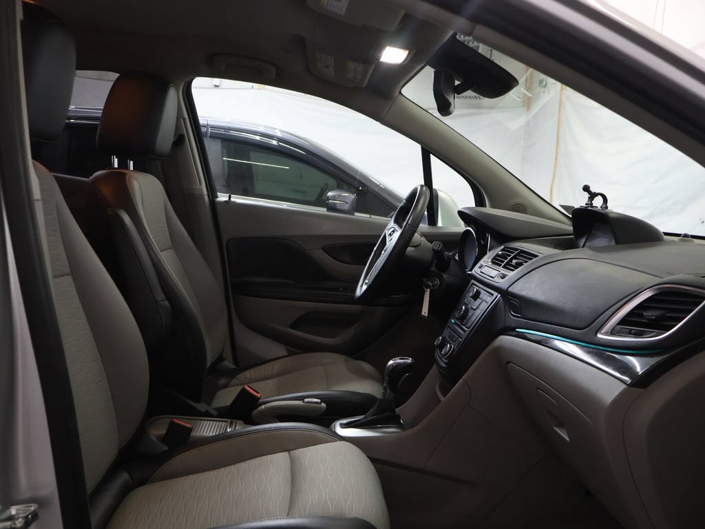 Used 2016 Buick Encore Convenience FWD image 9